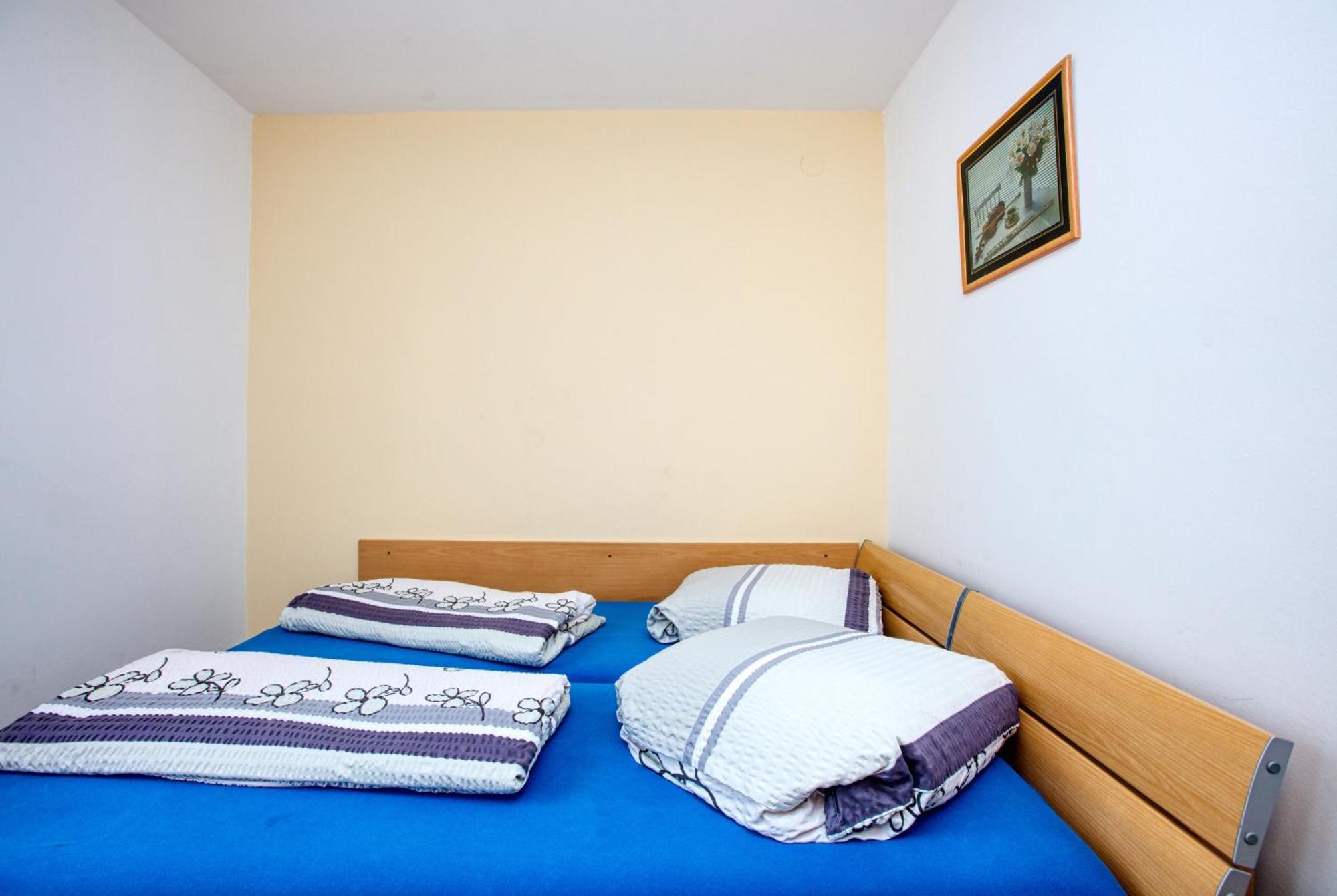 Apartments With A Parking Space Vodice - 6178 Bilik gambar