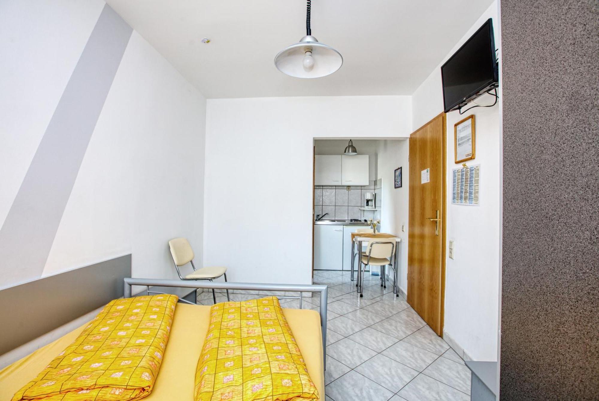 Apartments With A Parking Space Vodice - 6178 Bilik gambar